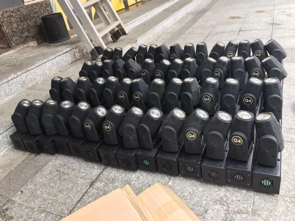 

LED 4 head scanning LED four small moving head beam light high bar KTV dedicated lamp lighting