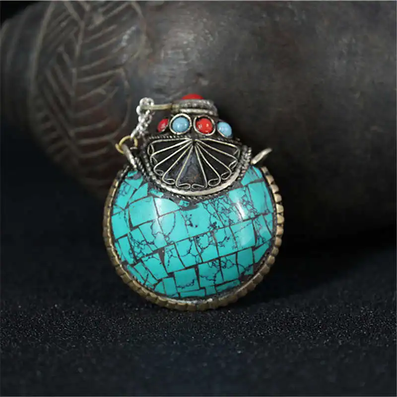 

BYH021 Nepal Hand Inlaid Turquoises Stone Lovely Snuff Bottles Tibetan Ethnic Handicrafts Collections