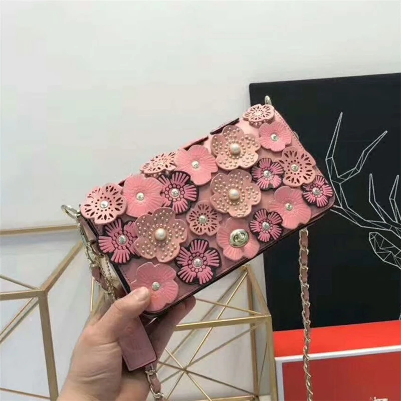 

2019 Women Handbags Pearl Three-dimensional Multicolour Flowers Chains Camellia Lady Hand Bag Flap Shoulder Crossbody Bags