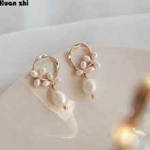 HUANZHI простые серьги-гвоздики из серебра S925 пробы с металлическим золотым медным покрытием и неровным круглым пресноводным жемчугом в виде цветочного венка