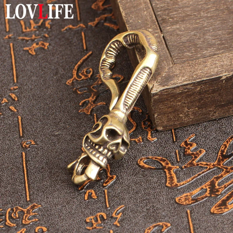 

Solid Brass Keychain Skull Head Waist Hook Buckle Key Chains Harley Locomotive Car Key Ring Vintage Copper Punk Skull Key Holder