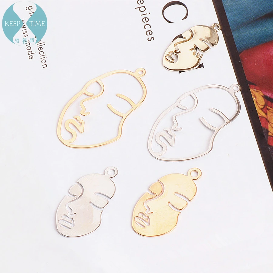 

DIY handmade jewelry creative western face copper fittings earrings earrings necklace pendant Pendant Bracelet material