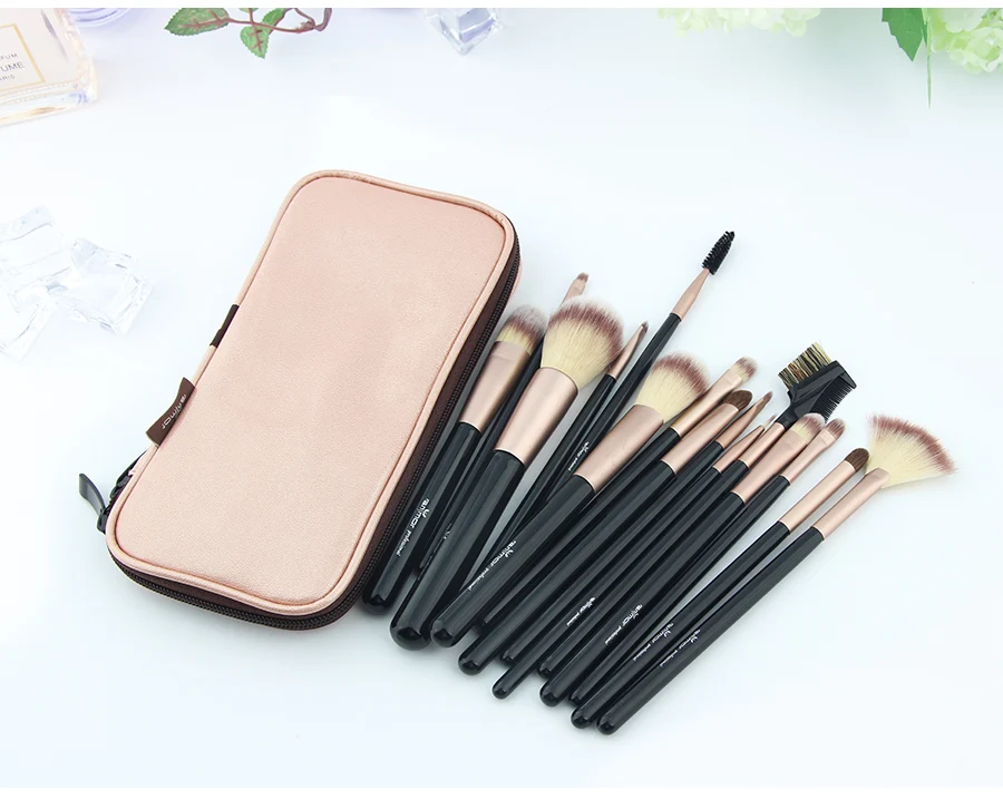 makeup brushes (7)