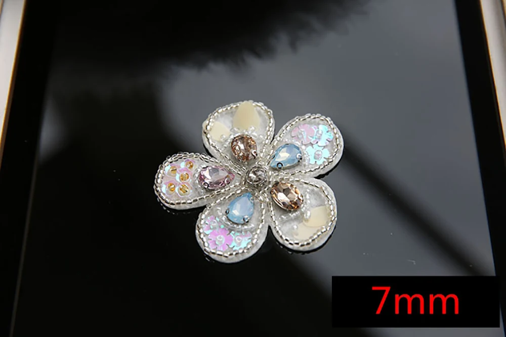 Large-three-piece-set-of-sequined-flowers-patches-fur-clothing-Nail-bead-patches-and-applique (2)