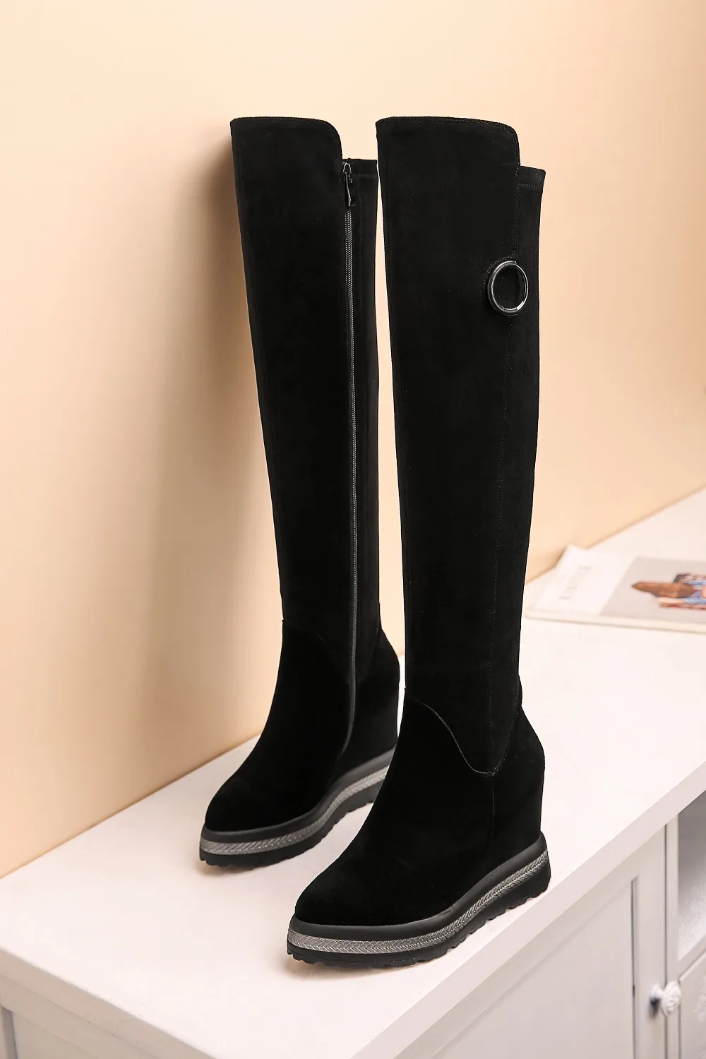 Большие размеры 34-42; женские зимние сапоги выше колена из натуральной замши на танкетке; теплые плюшевые высокие сапоги; обувь высокого качества