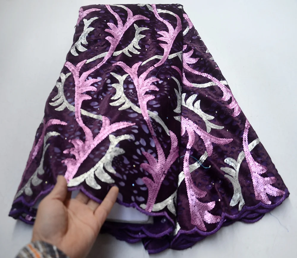 

Latest style African Velvet Lace Fabric 2019 Fashion High Quality Wedding African Lace Fabric With Sequins For dress