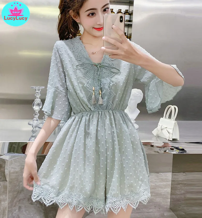 

2019 summer new Korean version stitching strap speaker short sleeve V-neck slim open women's lace jumpsuit