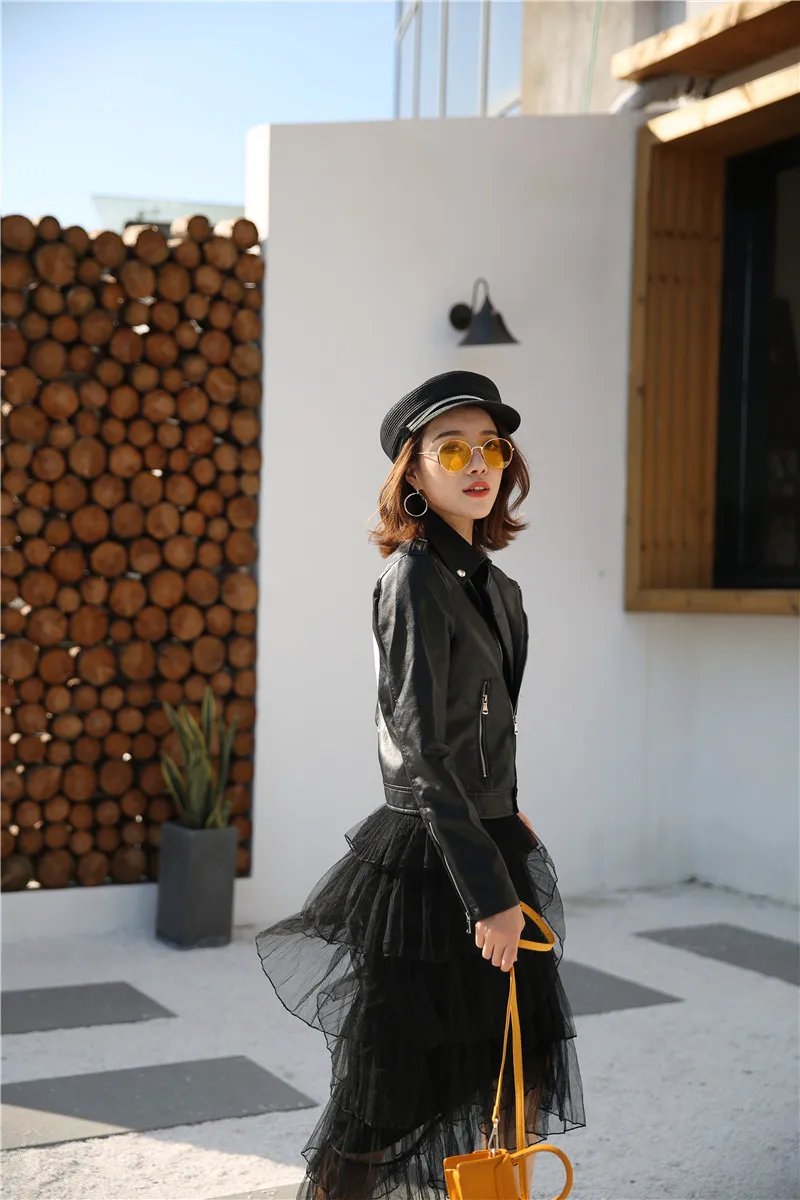 Женская новая куртка из искусственной кожи и пальто короткий стиль офисной леди с принтом сзади Поезд Черный Бежевый 2 цвета SML slim fit Осень