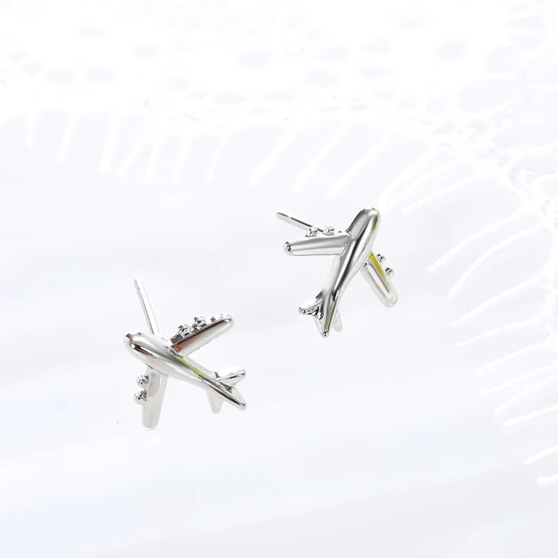 1 пара милых сережек-гвоздики серебряного цвета для женщин, блестящие маленькие сережки в форме самолета, шикарные ювелирные изделия для девочек, серьги E19