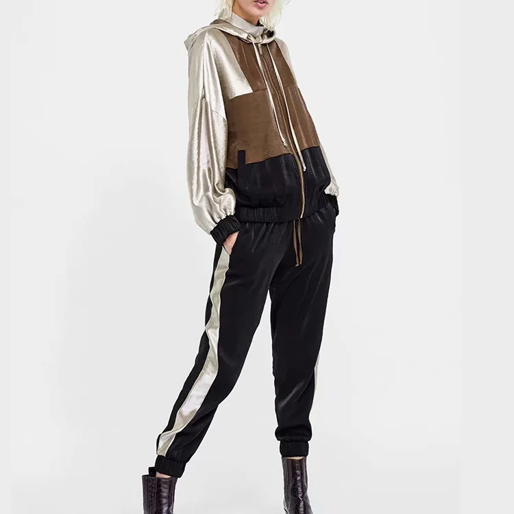 

Spring Velvet Colour Matching New Kind of Colour Matching Sports Jogging Suit + Leisure Pants Zipper 2 Piece Outfits for Women