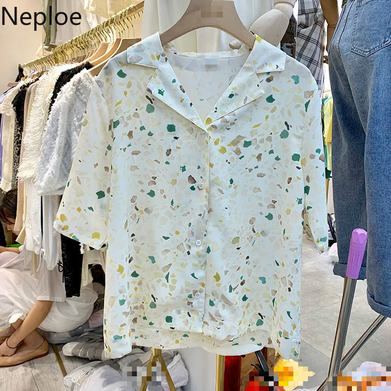 Neploe Floral Women Shirts Summer 2019 New Turn-Down Collar Short Sleeve Blouse Loose Single Breasted Ladies Tops 44196 |