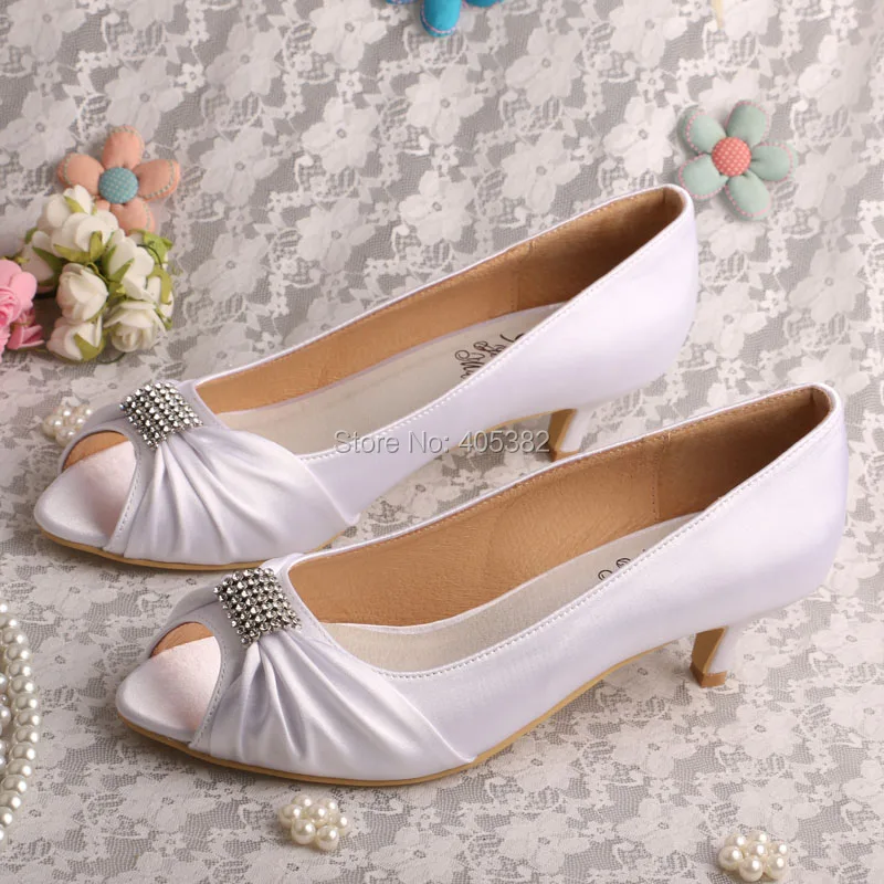 white pumps no laces