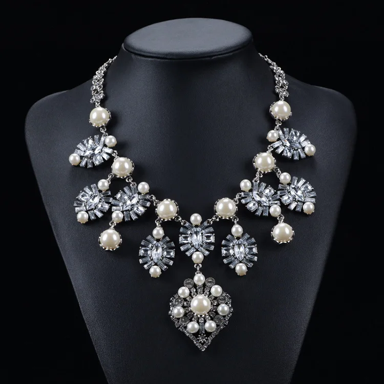 2017 New Fashion Design Vintage Bib Collar Chokers Statement Necklaces