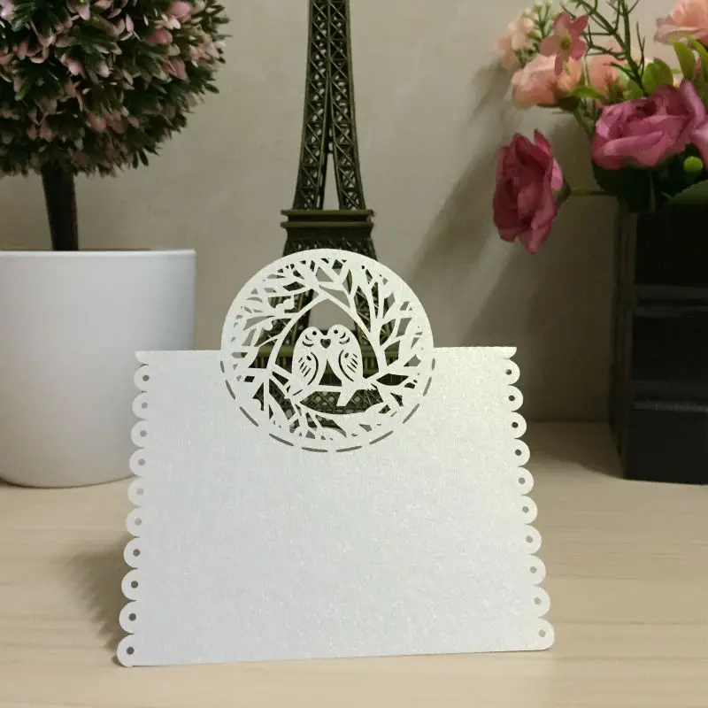 Заказной дизайн бумаги Лазерная резка, для свадьбы или украшения для стола на день рождения место карты в различных цветах