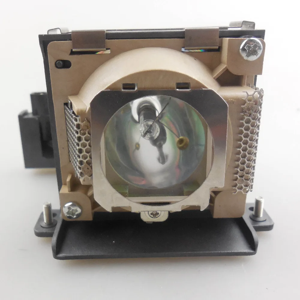 

Replacement Projector Lamp 59.J8401.CG1 for BENQ PB7110-PVIP / PB7210-PVIP / PB7230-PVIP / PE7100 / PE8250 Projectors