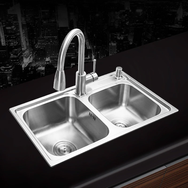 (680*390*220mm) 304 Stainless steel undermount kitchen sink set double