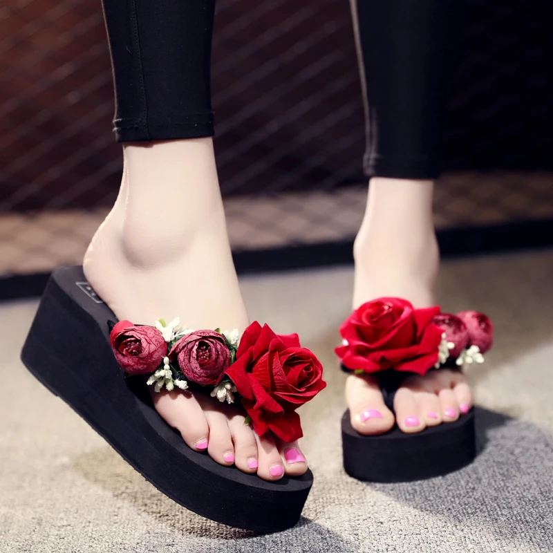 

Women Summer Wedges Flip Flops Woman's Summer Footwear With Flower Ladies Beach Shoes Girl's Fashion Sandalet Beach Shoes