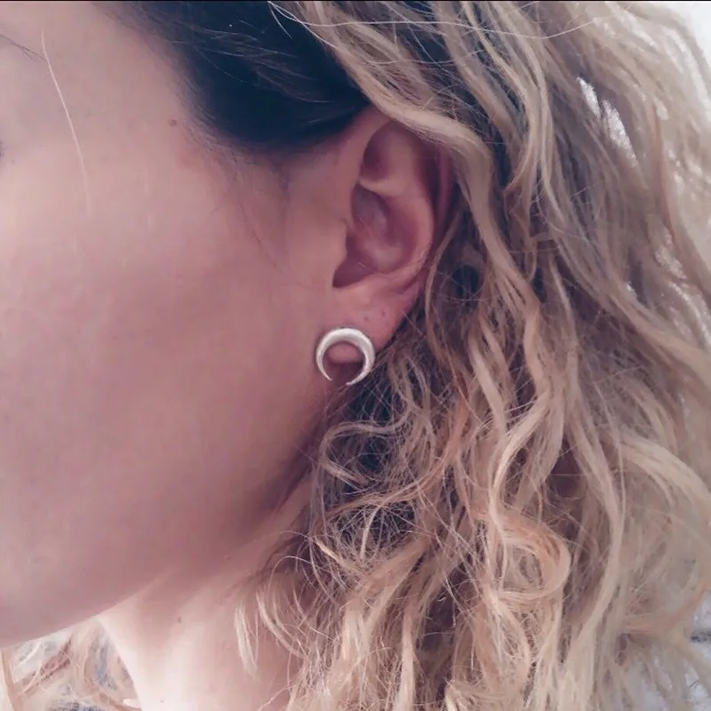

Bohemian Fashion Exquisite Gold Silver Color Moon Stud Earrings Jewelry Earrings For women High Quality Ear Studs Gifts