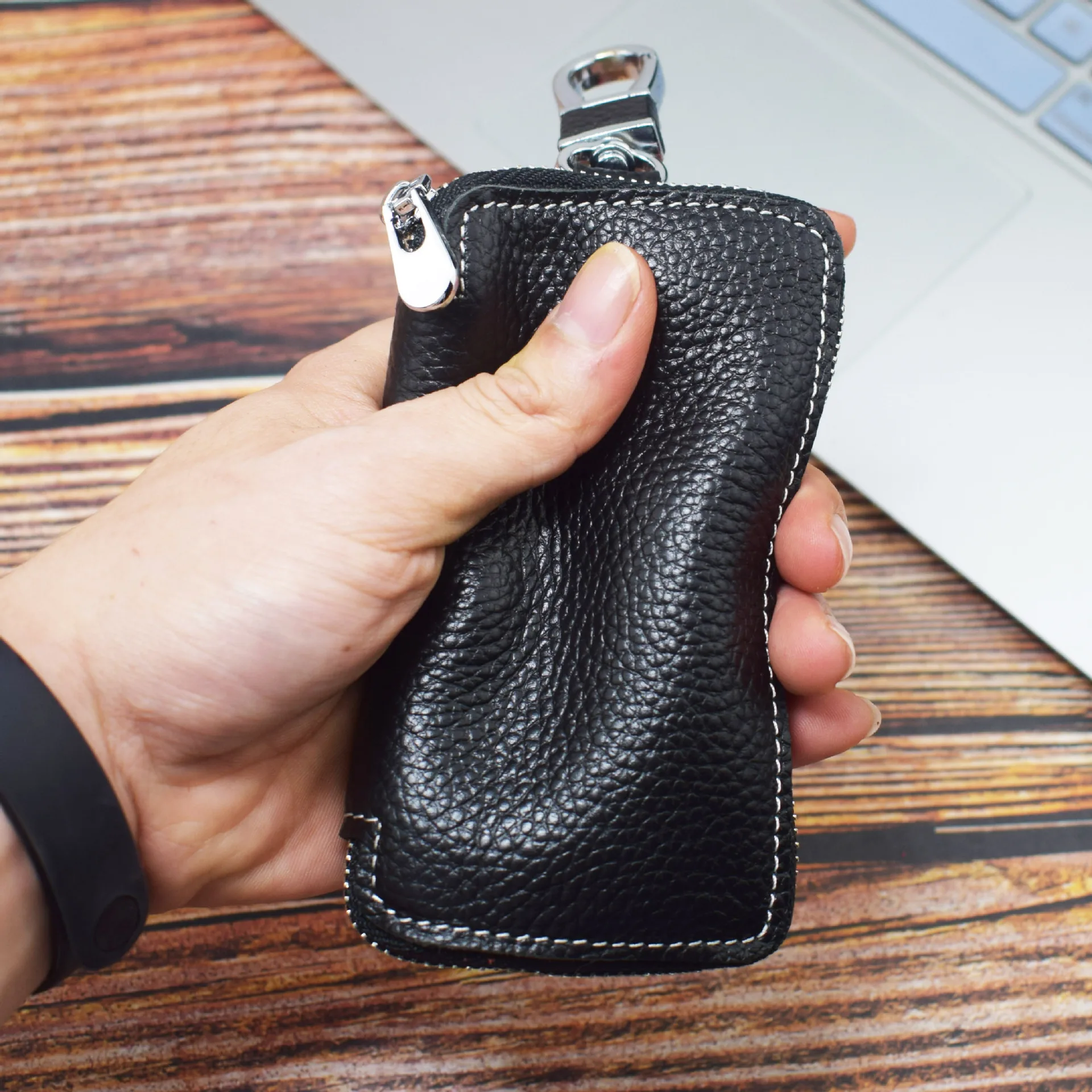 

Car Key Bag Household Multifunctional Card Bag Hand-made Head Layer Cowhide Receiving Household Key Car Key Holder Bag