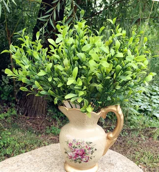 

Fake Eucalyptus Leaf Bunch Artificial Eucingyptus Plastics Greenery Plant for Wedding Centerpieces Decorative Greenery