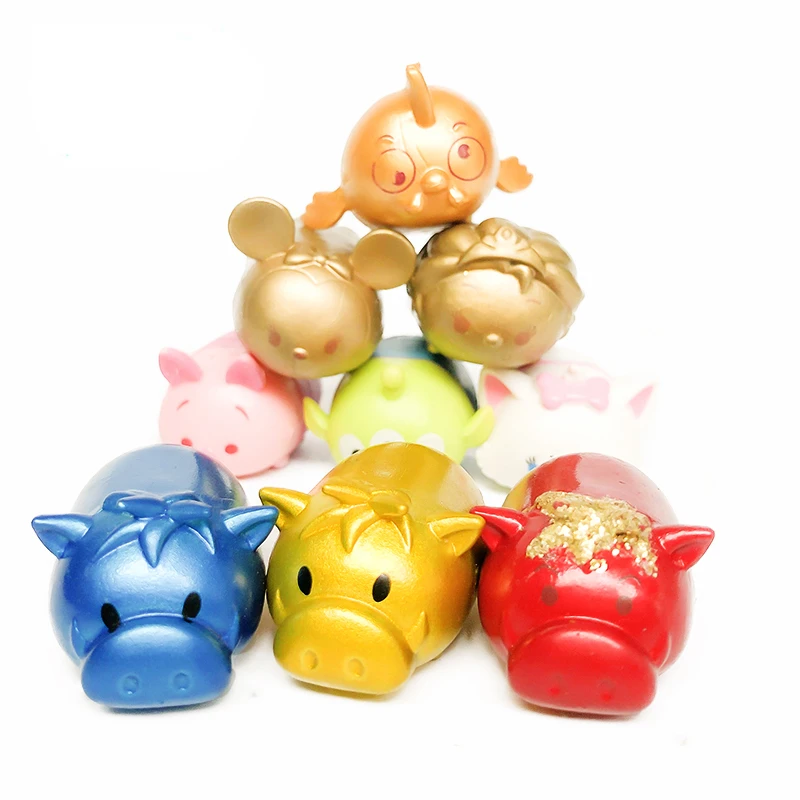 gold squishy pig