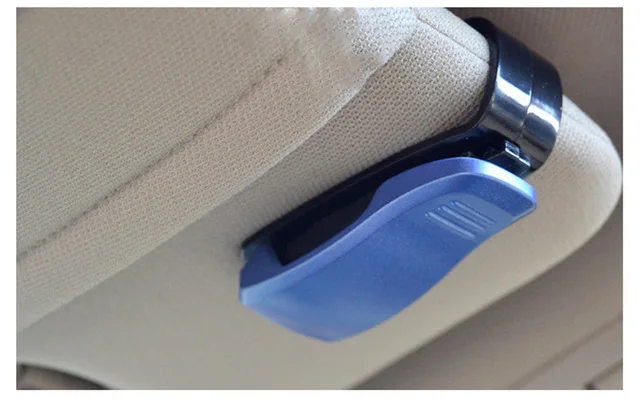 2x-New-Car-Glasses-Sunglasses-Holder-Visor-Card-Clip-four-Colors-Model-with-glasses-clip-auto.jpg_640x640 (1)
