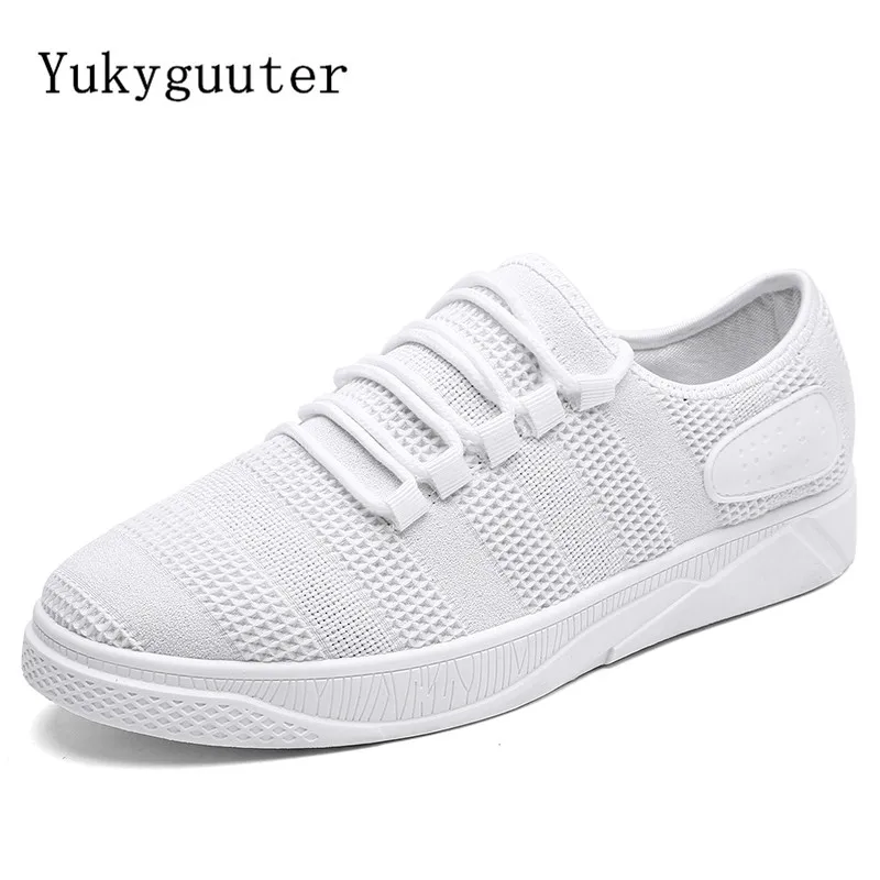 Men Skateboarding Shoes Canvas Sport 2018 Cool Light Wight Sneakers Outdoor Athletic Shoes Man