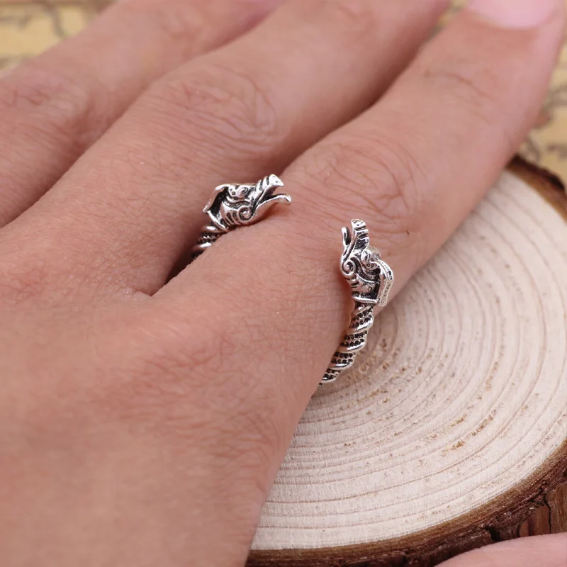 

2018 Alloy Antique Silver Plated Viking Dragon Ring as gift