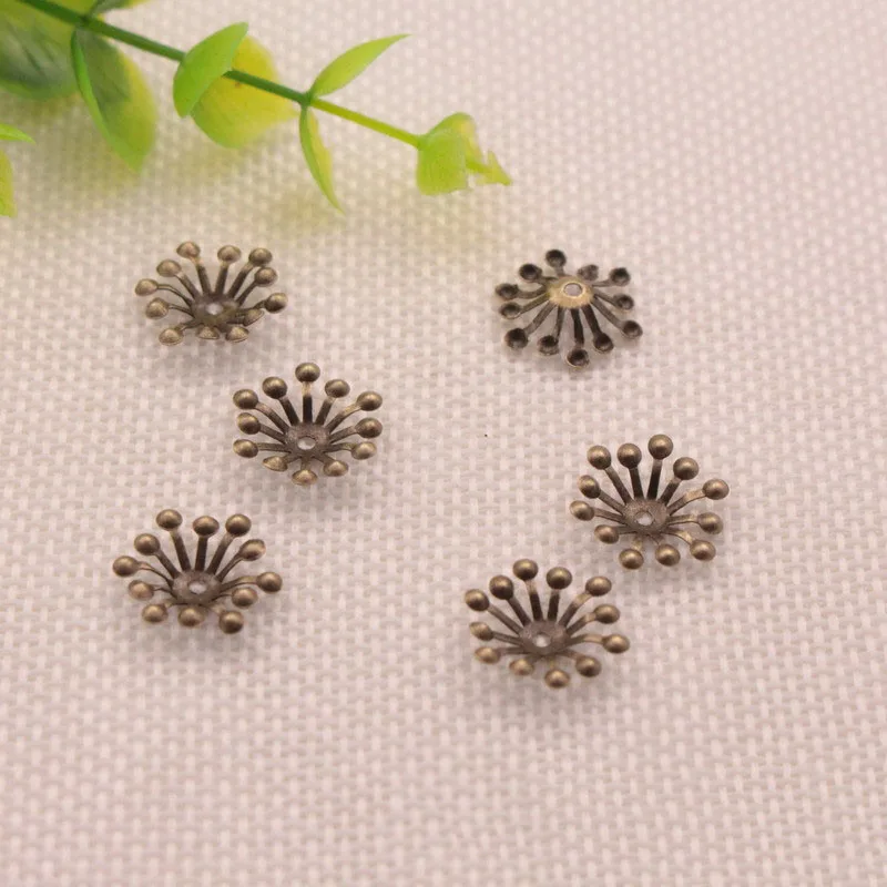 3627102407_607565656