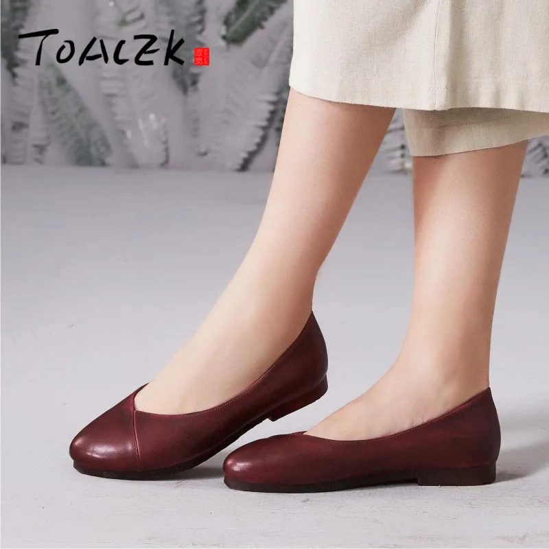 

Hand-made leather women's shoes, comfortable flat vintage versatile mother's shoes