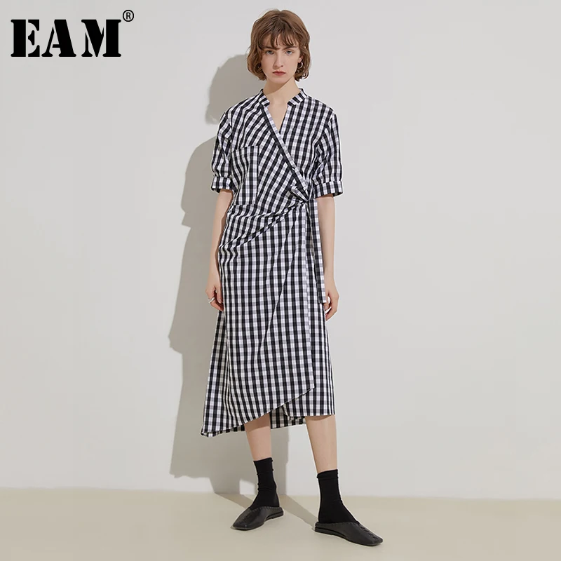 

[EAM] 2020 New Spring Summer V- Neck Short Sleeve Hollow Out Plaid Bandage Irregular Personality Dress Women Fashion Tide JX657