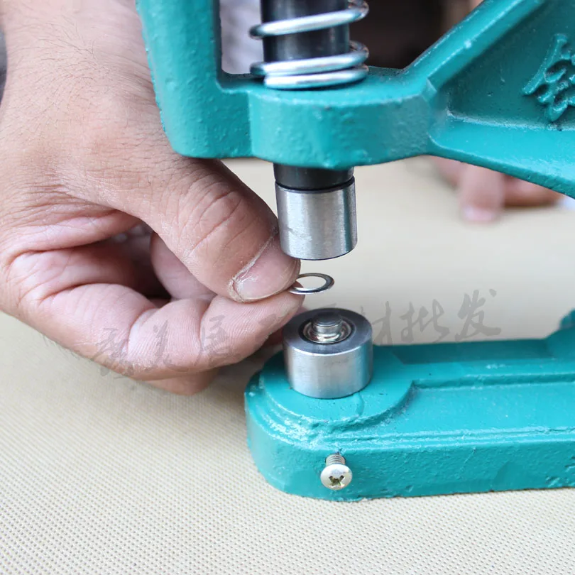 Machine. Accessories.rivets Clothing Tools. 3