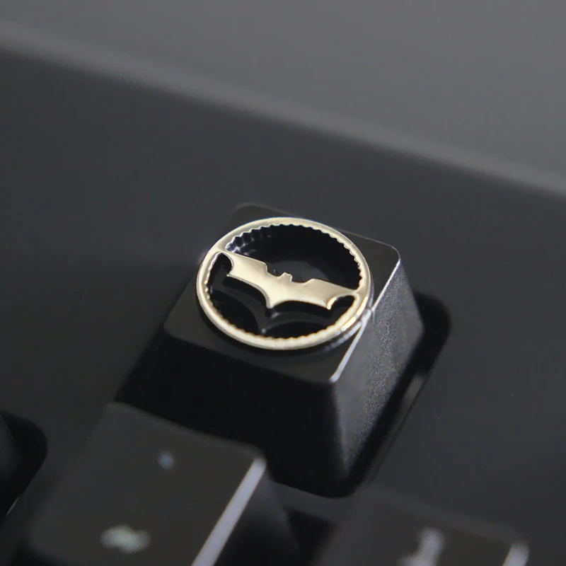 Customized embossed zinc alloy keycap for game mechanical keyboard, high-end unique DIY for C Customized embossed zinc alloy keycap for game mechanical keyboard, high-end unique DIY for C