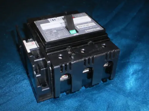 

DHL/EMS 5 LOTS original NF30-KB NF30KB Circuit Breaker 20Amps -A1
