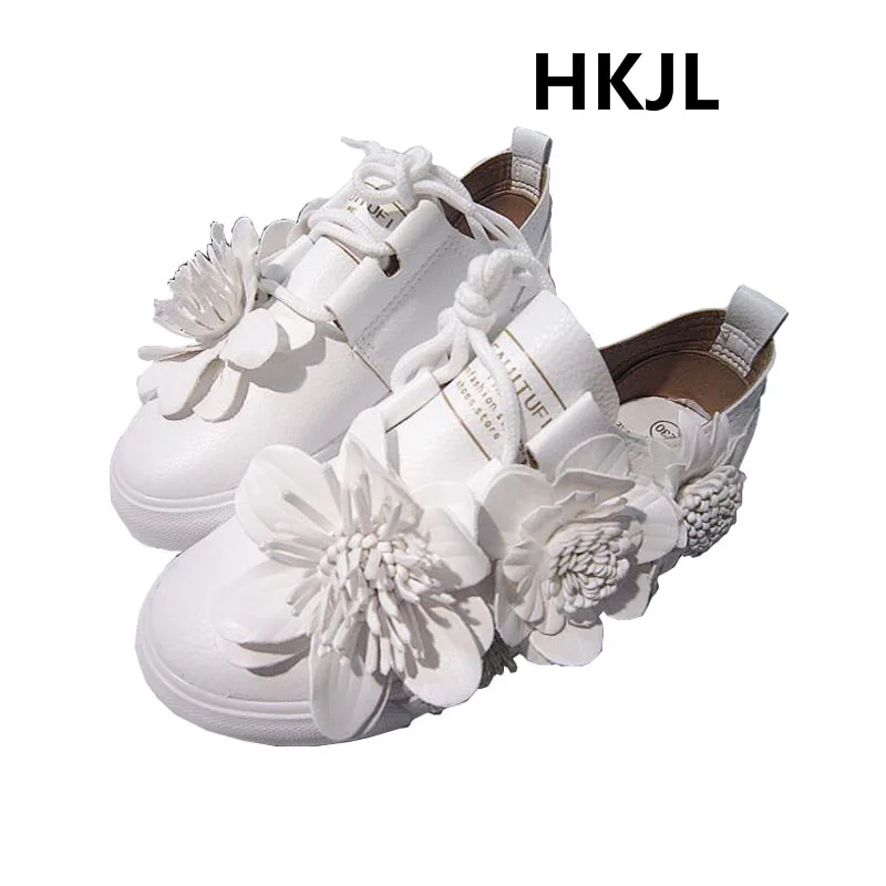 

2019 spring and summer pink three-dimensional flowers casual Korean shoes tide wild fashion a pedal lazy shoes women