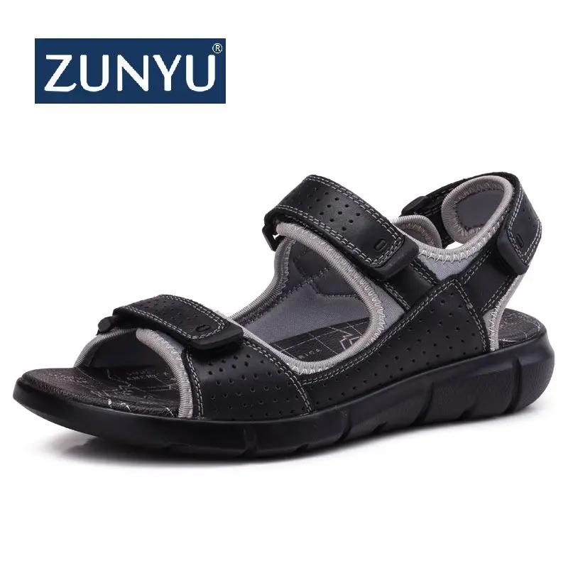 ZUNYU جديد الصيف الرجال جلد طبيعي الصنادل الأعمال حذاء كاجوال عالية الجودة تصميم في الهواء الطلق صنادل شاطئ رجل المياه رياضية ZUNYU جديد الصيف الرجال جلد طبيعي الصنادل الأعمال حذاء كاجوال عالية الجودة تصميم في الهواء الطلق صنادل شاطئ رجل المياه رياضية