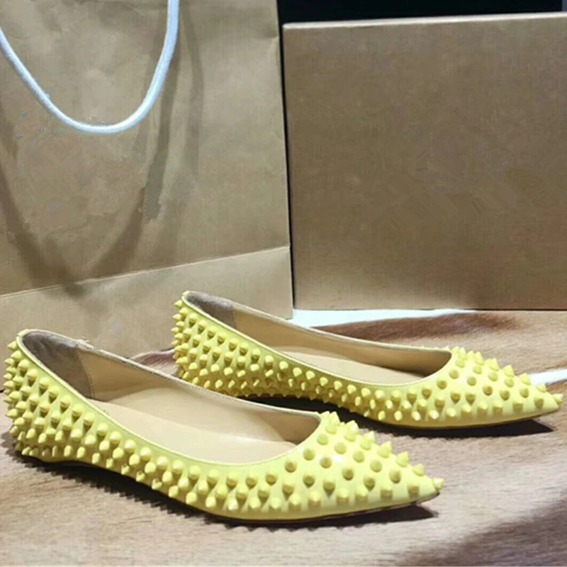 

Hanbaidi Sexy Rivets Stueded Women Loafers Runway Pointed Toe Slip On Women Flats Party Wedding Shoes Sandalias Mujer 2018 34-41