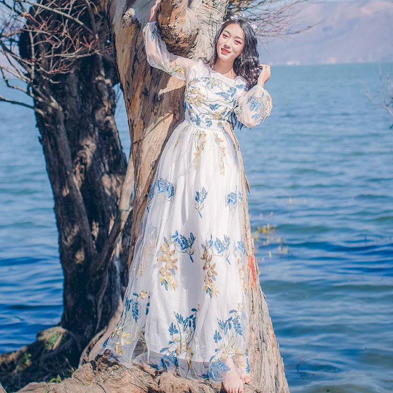 Vintage Gauze Embroidery Dresses 2017 Spring and Summer Fashion Slim