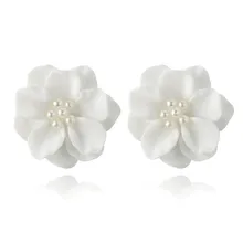 Корейские милые серьги-гвоздики с белым цветком и жемчугом, модные дизайнерские красивые специальные аксессуары, Прямая поставка