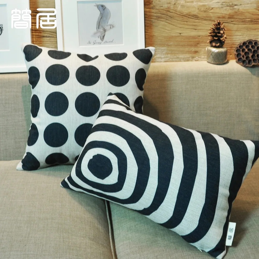 Black and white geometric dots cotton and linen hold pillow cushion for