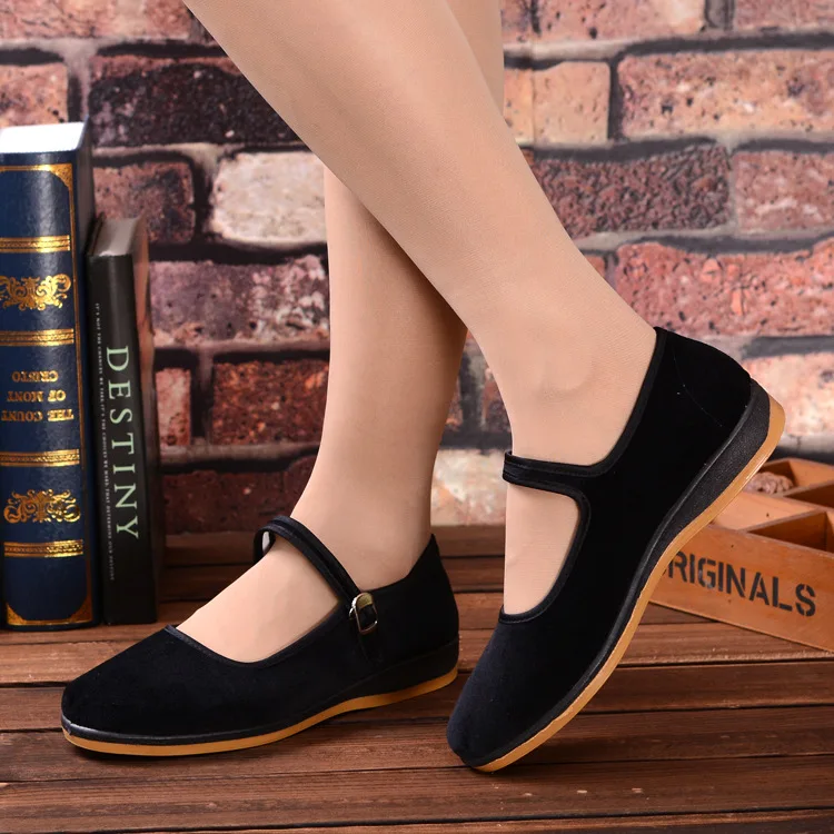 online 2017 Chinês clássico sapatos rasos sapatos casuais senhoras das mulheres apartamentos sapatos oxfords apartamentos das mulheres sapatas das mulheres de pele de coelho 107