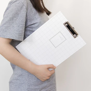 

1PCS Small Fresh and Simple Plate Clip Student Portable Cardboard Clip A4 Document Test Paper Folder