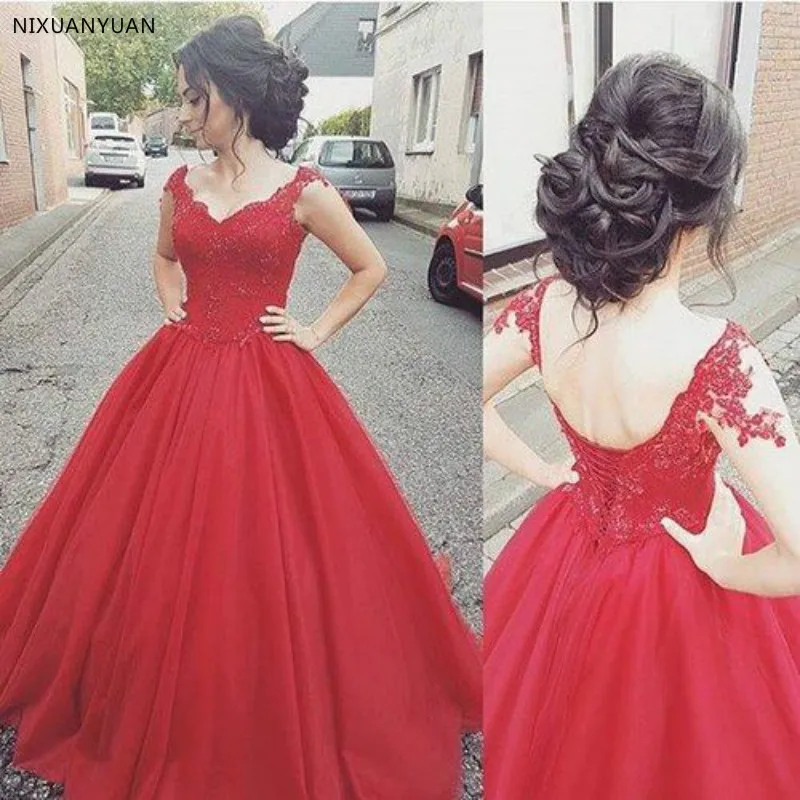 

Fashionable Ball Gown V-Neck Wedding Gowns Glamourous Lace Appliques Bridal Dresses Charming Beading Red Wedding Dresses