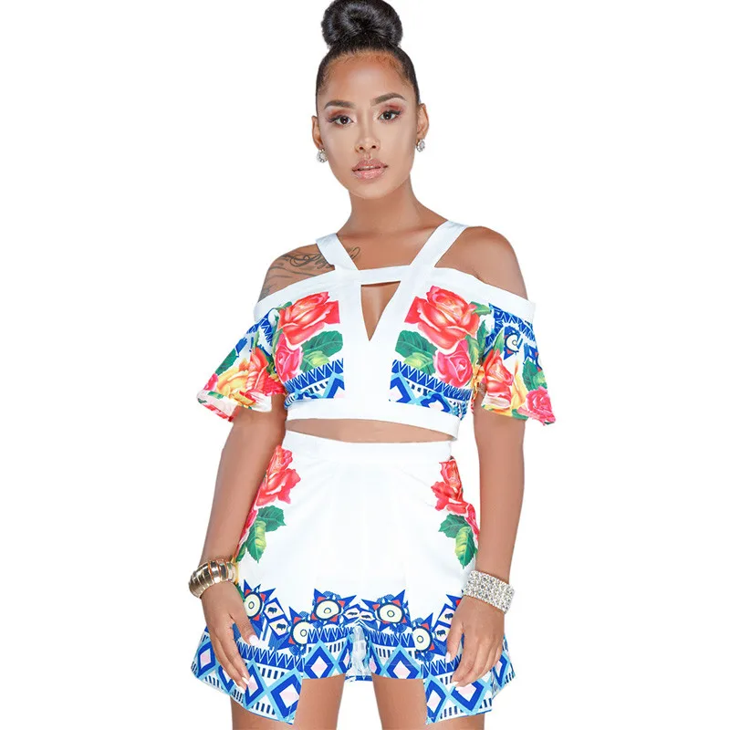 مثير Clubwear اثنين من قطعة وتتسابق النساء V الرقبة الزهور طباعة قبالة الكتف المحاصيل قمم و السراويل في Culotte مطابقة 2 قطعة قصيرة مجموعة