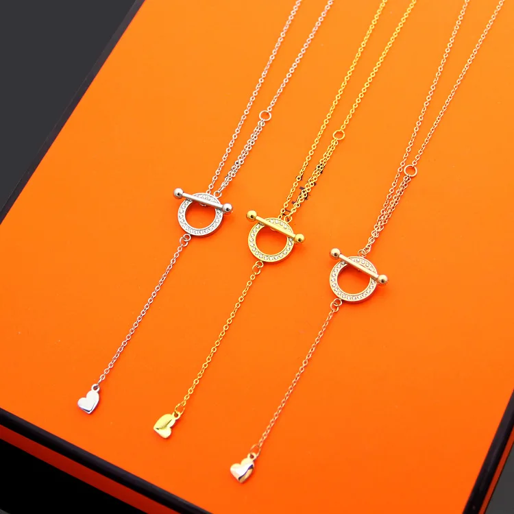 

2019 fashion glamour jewelry letter OT clasp hanging heart necklace for women