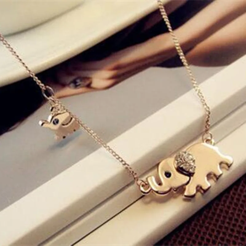 

hot sell Cute Elephant Family Walking Design Fashionable Woman Charming Crystal Chain Necklace Necklace
