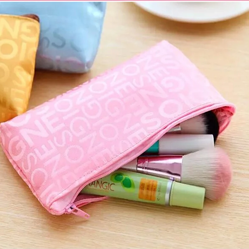 

Fashion leisure letter nylon waterproof cosmetic pencil mini coin purse carry bag Single zipper 18.5*10.5*3cm