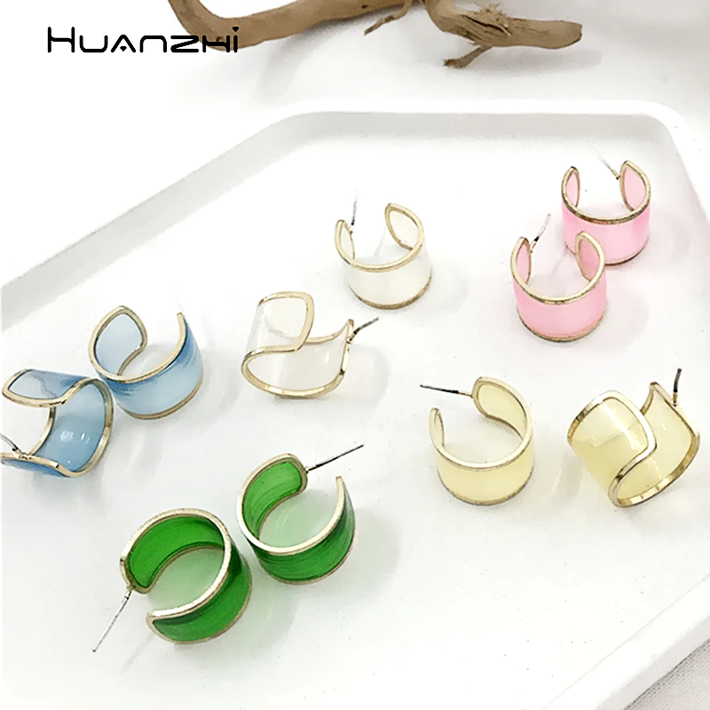 

HUANZHI 2019 New Korean Stylish S925 Silver Needle Transparent Rainbow Color Alloy C Shape Stud Earring for Women Girls