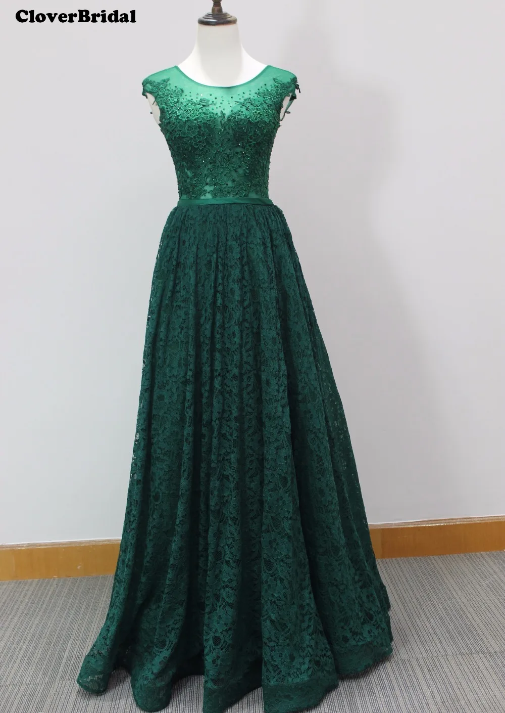 

Fast shipping ! In stock cheap A-line floor length lace graduation dresses for high school with beaded appliques illusion back