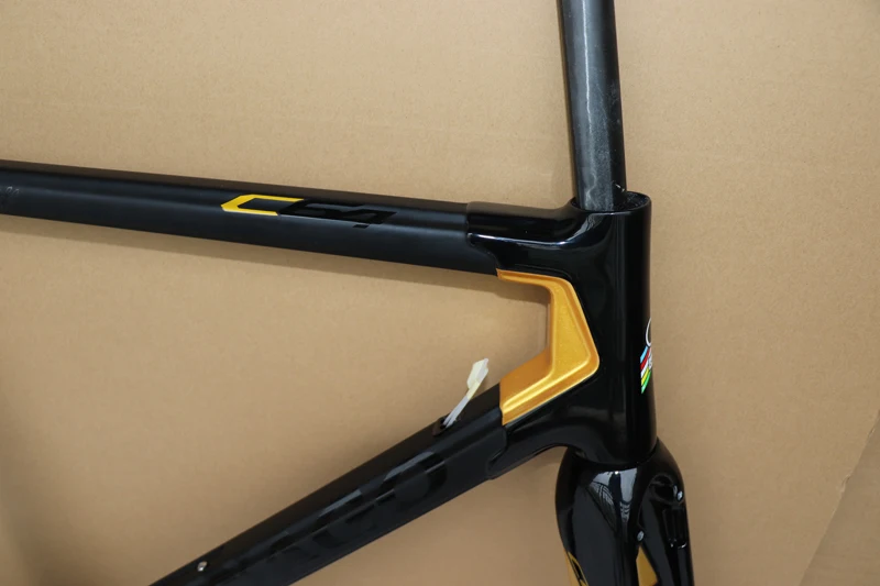 Flash Deal 2019 NEW Arrived BOB Colnago C64 Wholesale carbon bicycle frame carbon fiber road bike frame for DI2 carbon bike frame free ship 7 Flash Deal 2019 NEW Arrived BOB Colnago C64 Wholesale carbon bicycle frame carbon fiber road bike frame for DI2 carbon bike frame free ship 7